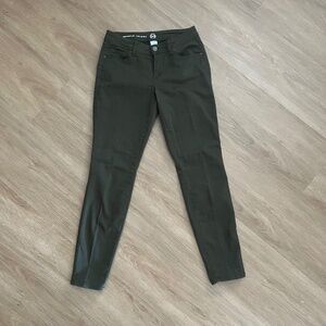Westport 62 Skinny Jeans/Army Green/Size 4